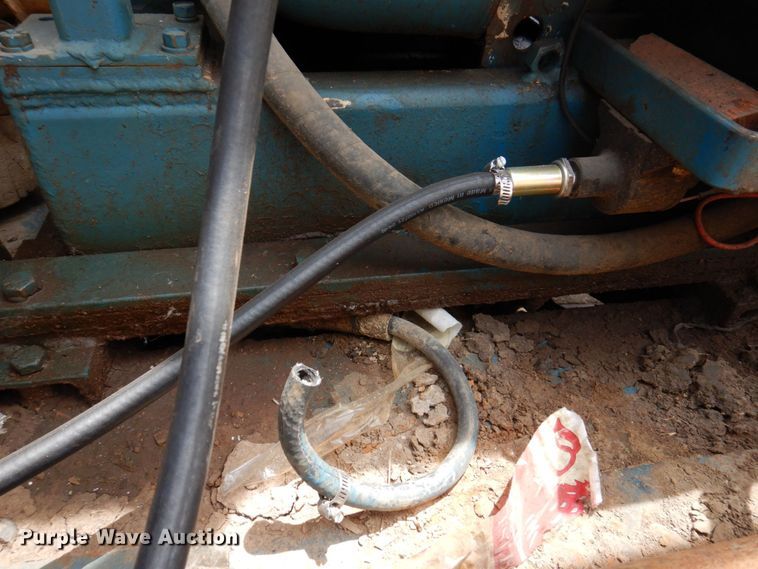 image for item DP5568 1997 Ford F450 Super Duty  drilling rig truck