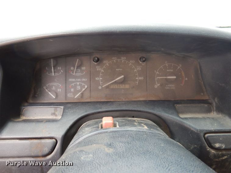 image for item DP5568 1997 Ford F450 Super Duty  drilling rig truck