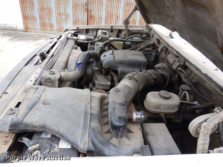 image for item DP5568 1997 Ford F450 Super Duty  drilling rig truck