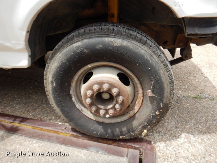 image for item DP5568 1997 Ford F450 Super Duty  drilling rig truck