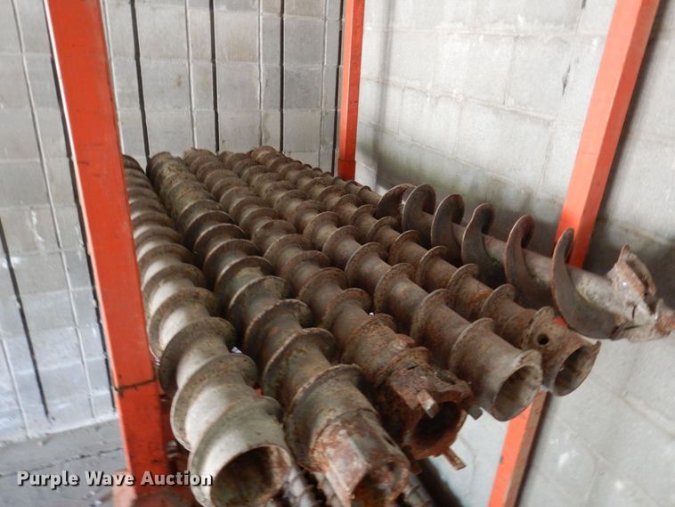 image for item DP5568 1997 Ford F450 Super Duty  drilling rig truck