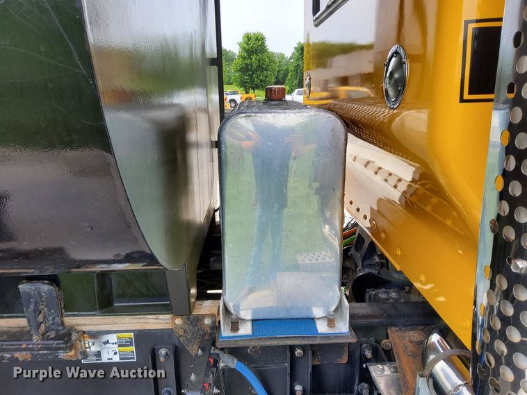 image for item DR0895 2007 Kenworth T800  dump truck