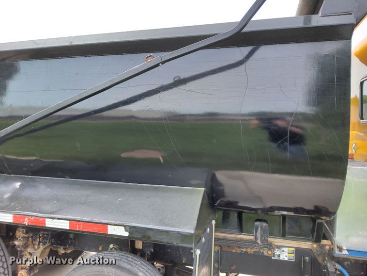 image for item DR0895 2007 Kenworth T800  dump truck