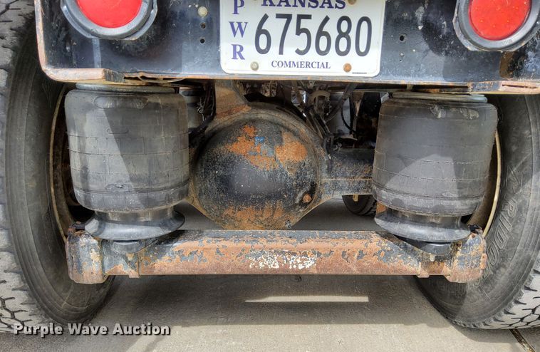 image for item DR0895 2007 Kenworth T800  dump truck