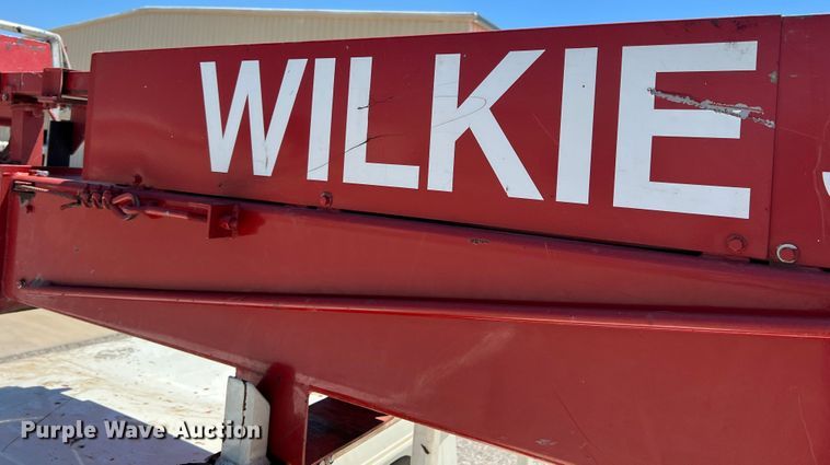 image for item DR1560 2002 International 4700  sign truck