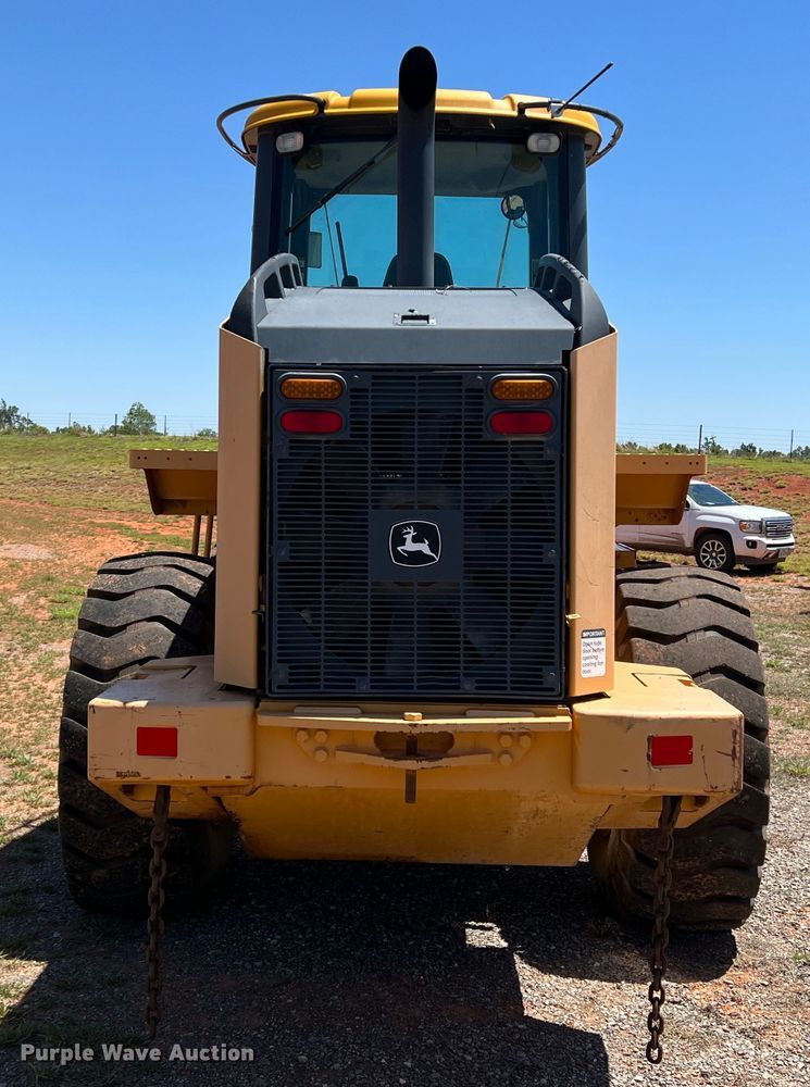 image for item DR1561 2005 John Deere 624J  wheel loader