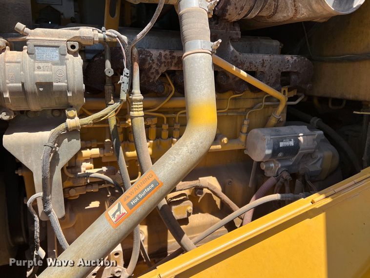 image for item DR1561 2005 John Deere 624J  wheel loader