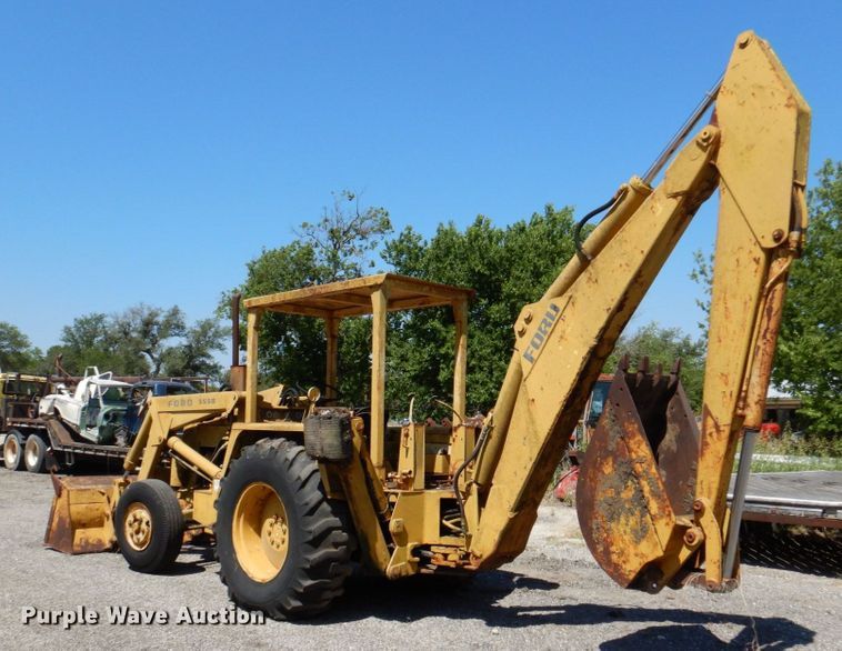 image for item DR1867 Ford 5550  backhoe