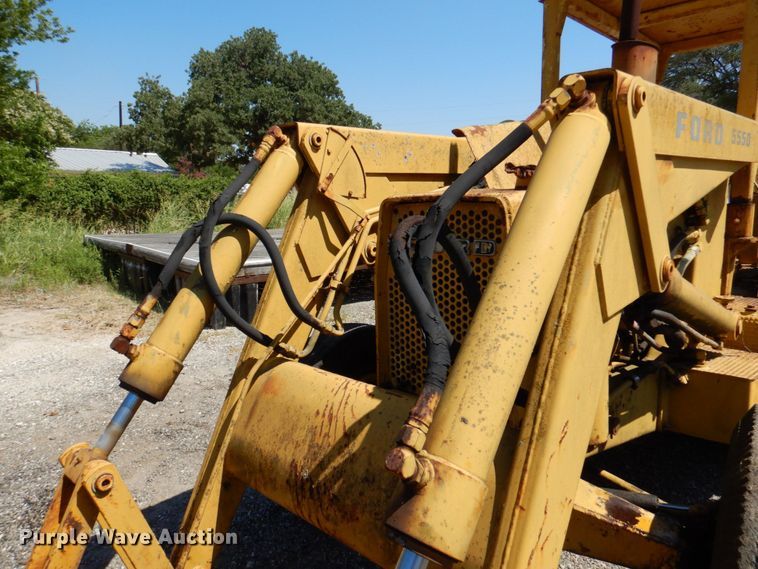 image for item DR1867 Ford 5550  backhoe