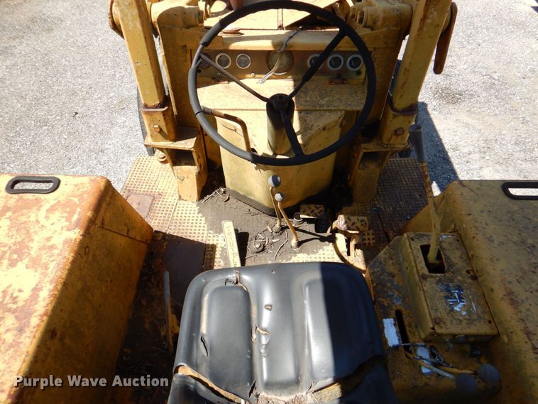 image for item DR1867 Ford 5550  backhoe