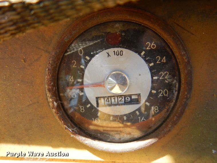 image for item DR1867 Ford 5550  backhoe