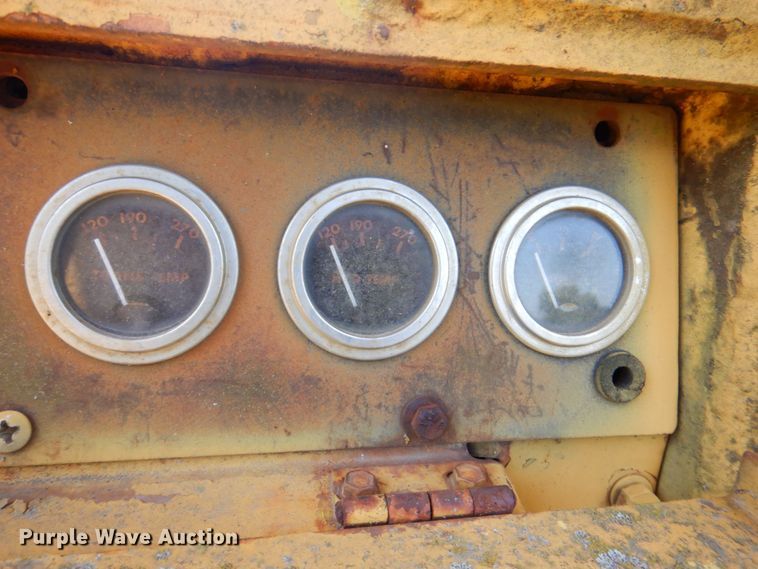 image for item DR1867 Ford 5550  backhoe