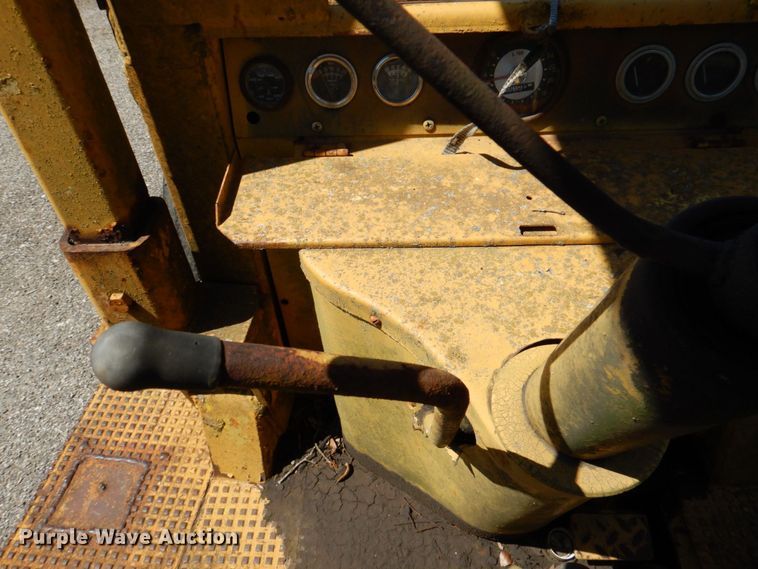 image for item DR1867 Ford 5550  backhoe