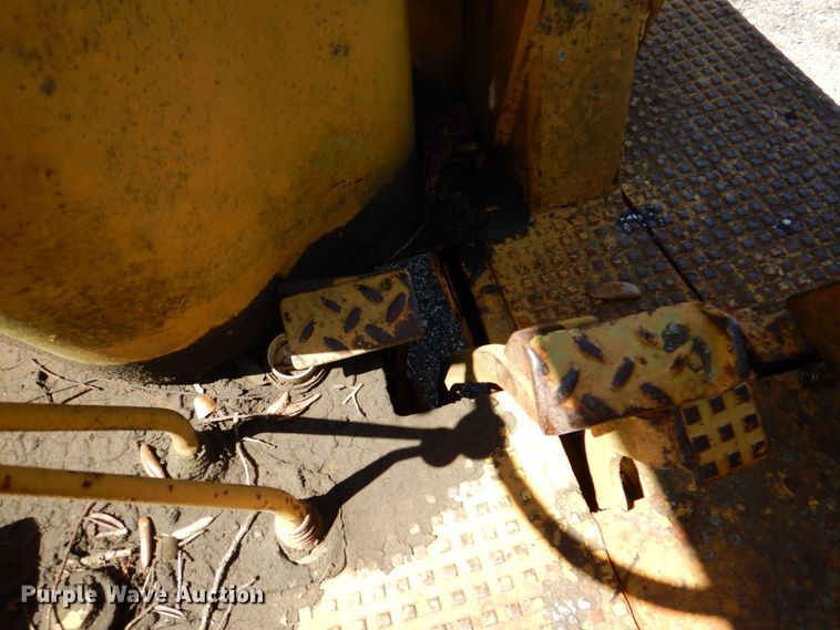 image for item DR1867 Ford 5550  backhoe