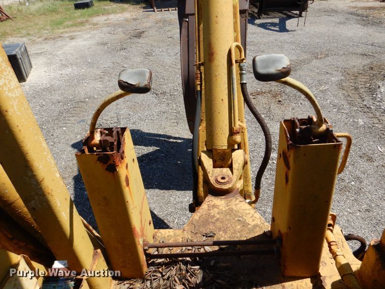 image for item DR1867 Ford 5550  backhoe