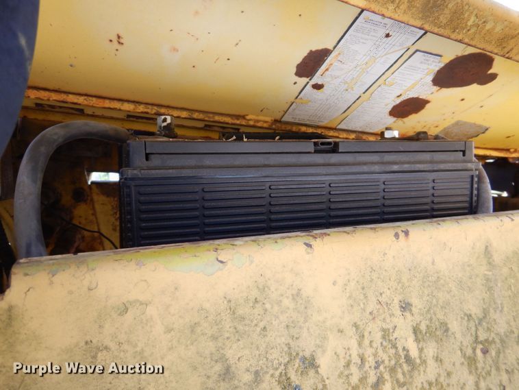 image for item DR1867 Ford 5550  backhoe