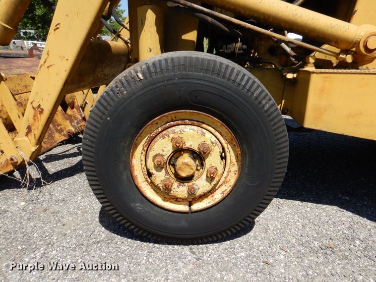 image for item DR1867 Ford 5550  backhoe