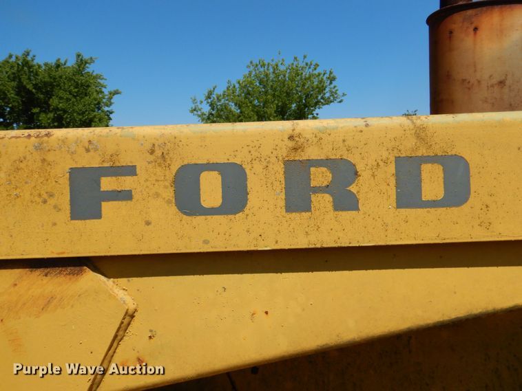 image for item DR1867 Ford 5550  backhoe