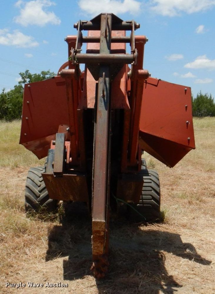 image for item DR1868 Ditch Witch 6510DD  rock saw