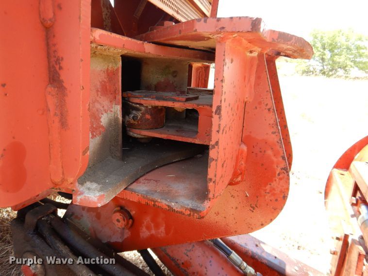 image for item DR1868 Ditch Witch 6510DD  rock saw