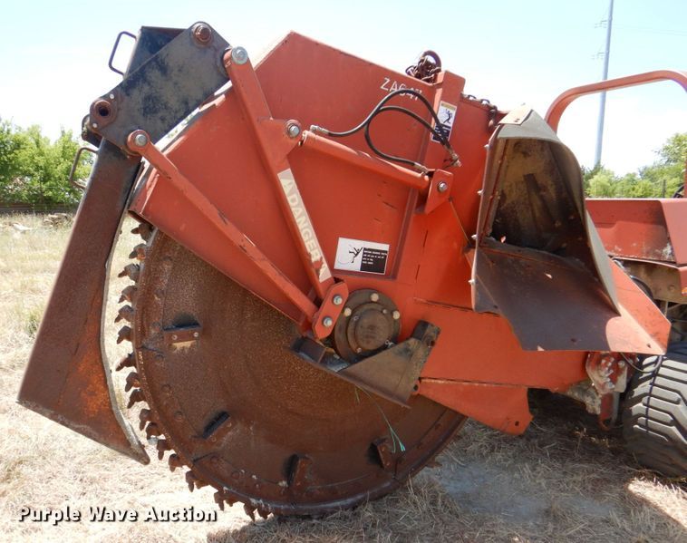 image for item DR1868 Ditch Witch 6510DD  rock saw