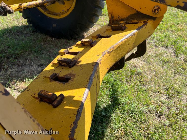 image for item DS8273 1958 Caterpillar 12  rigid frame motor grader