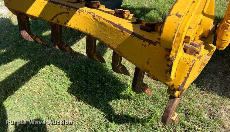 image for item DS8273 1958 Caterpillar 12  rigid frame motor grader