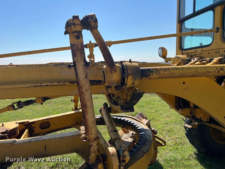 image for item DS8273 1958 Caterpillar 12  rigid frame motor grader