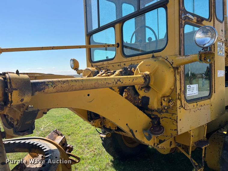 image for item DS8273 1958 Caterpillar 12  rigid frame motor grader