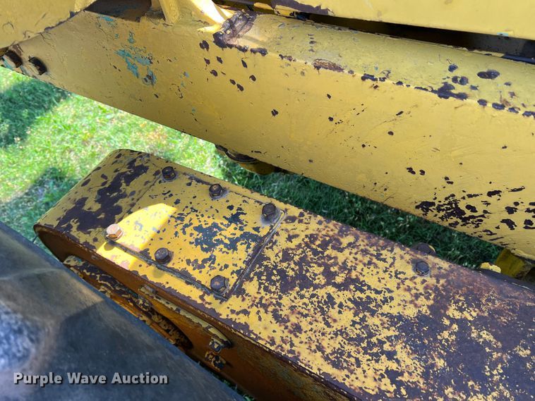 image for item DS8273 1958 Caterpillar 12  rigid frame motor grader