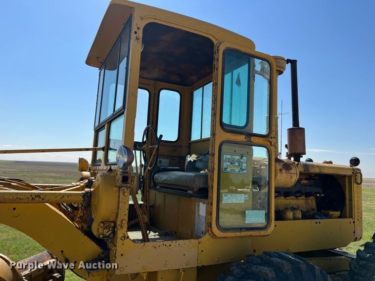 image for item DS8273 1958 Caterpillar 12  rigid frame motor grader