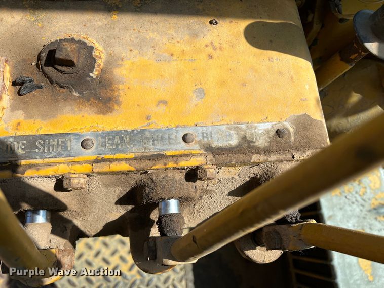 image for item DS8273 1958 Caterpillar 12  rigid frame motor grader