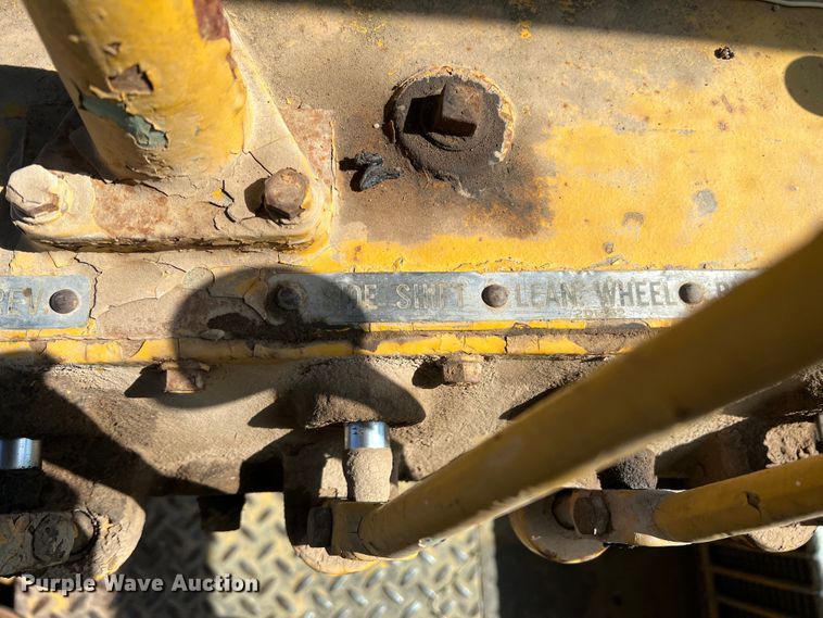 image for item DS8273 1958 Caterpillar 12  rigid frame motor grader