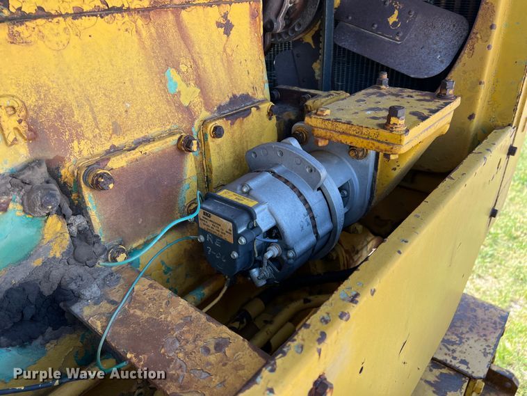 image for item DS8273 1958 Caterpillar 12  rigid frame motor grader