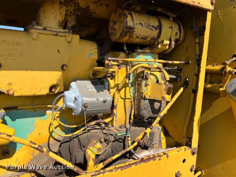 image for item DS8273 1958 Caterpillar 12  rigid frame motor grader