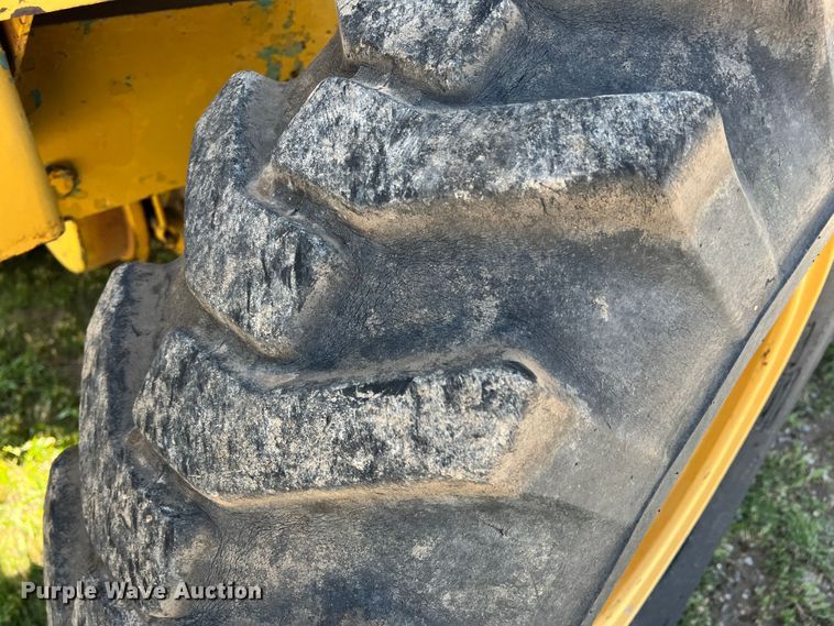 image for item DS8273 1958 Caterpillar 12  rigid frame motor grader