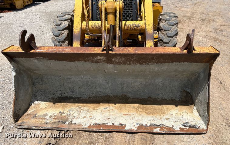 image for item HL9122 2001 John Deere 310SG  backhoe