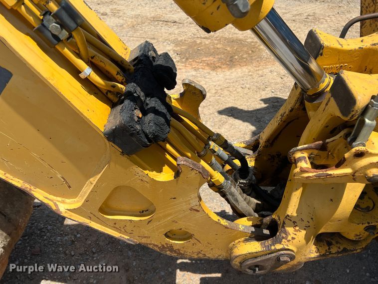 image for item HL9122 2001 John Deere 310SG  backhoe