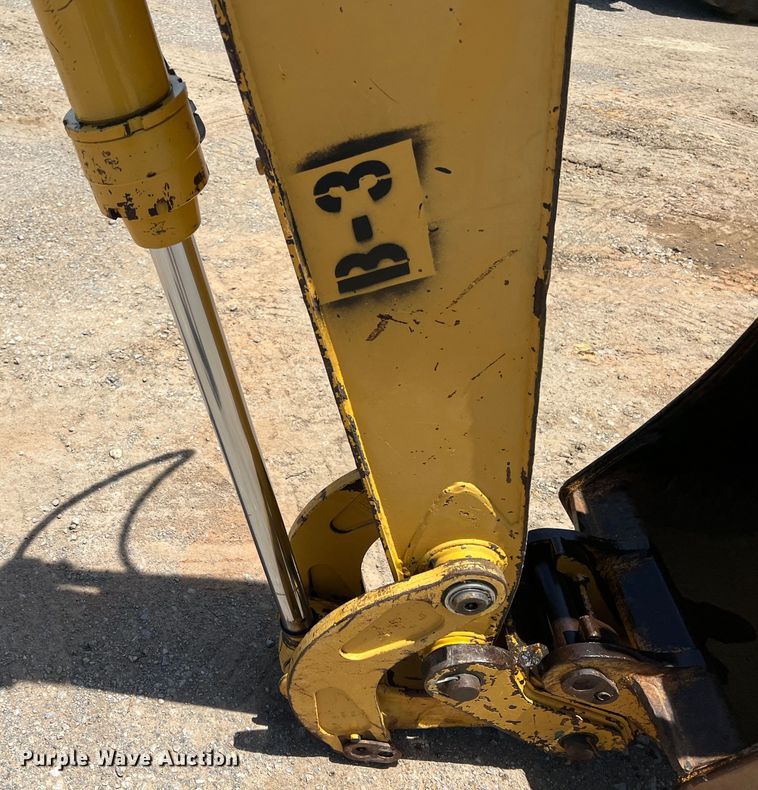 image for item HL9122 2001 John Deere 310SG  backhoe