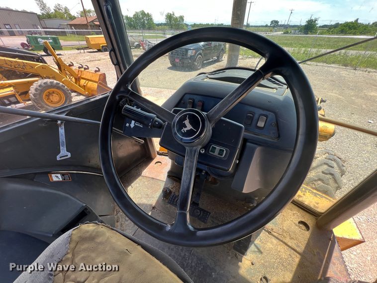 image for item HL9122 2001 John Deere 310SG  backhoe