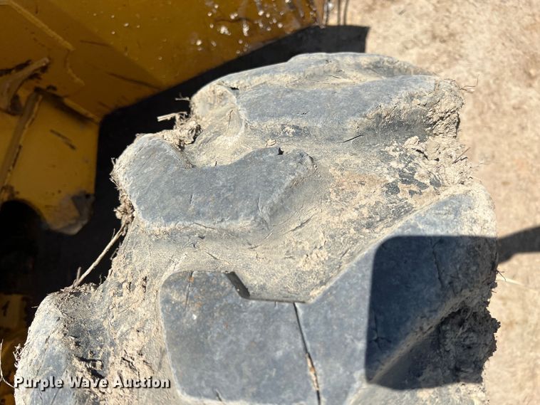 image for item HL9122 2001 John Deere 310SG  backhoe