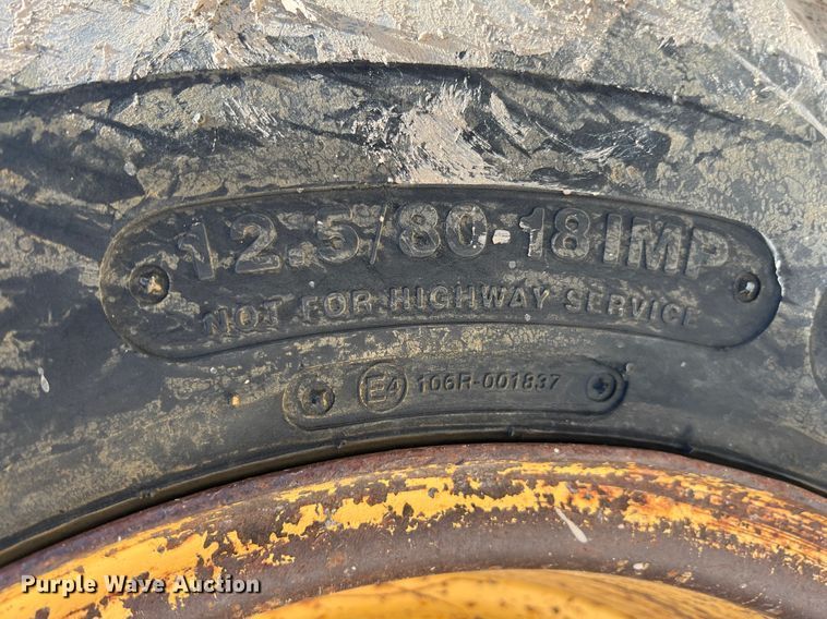 image for item HL9122 2001 John Deere 310SG  backhoe