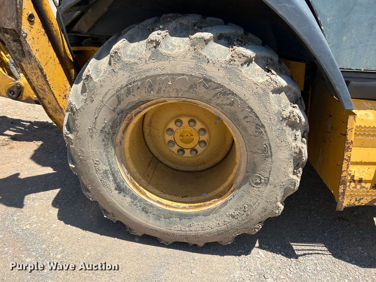 image for item HL9122 2001 John Deere 310SG  backhoe