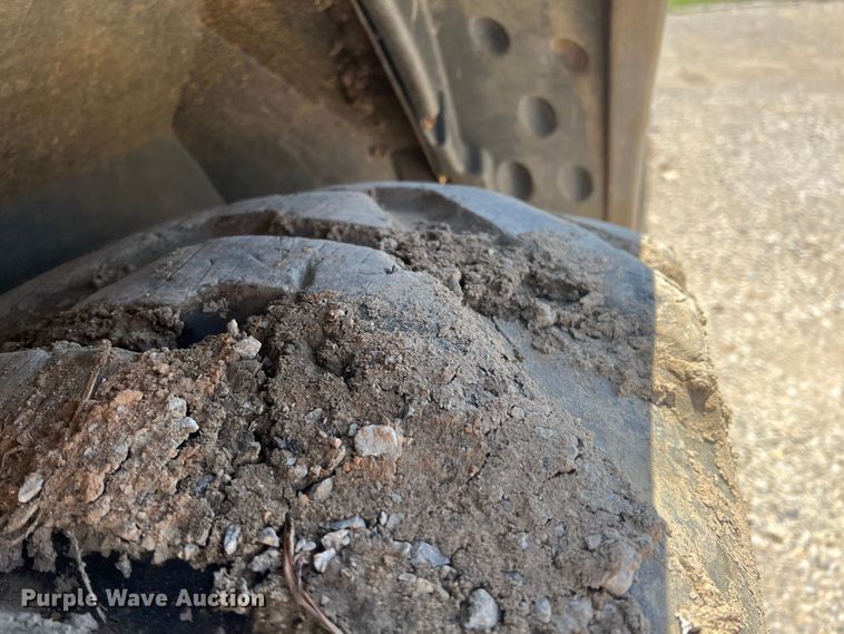 image for item HL9122 2001 John Deere 310SG  backhoe