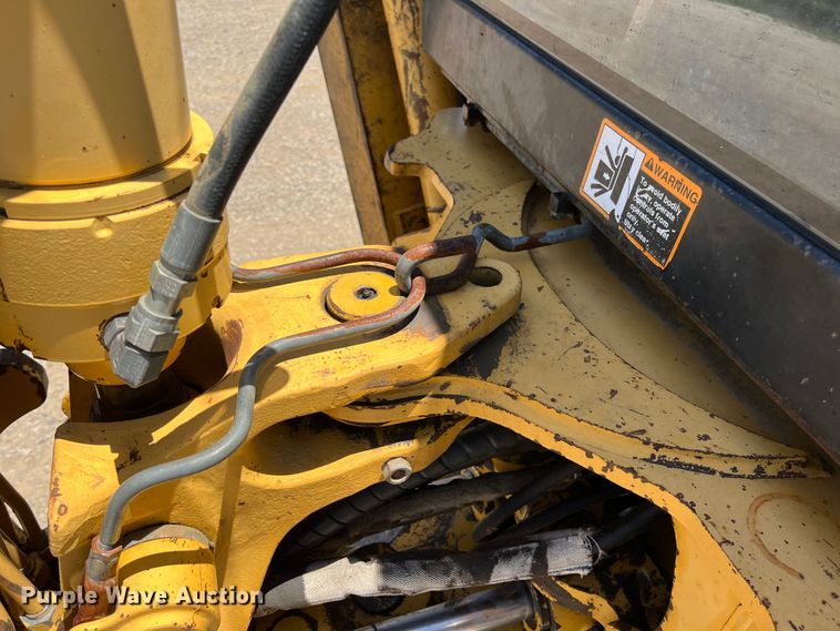 image for item HL9123 1997 John Deere 410E  backhoe