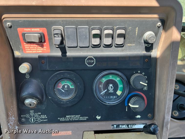 image for item HL9123 1997 John Deere 410E  backhoe