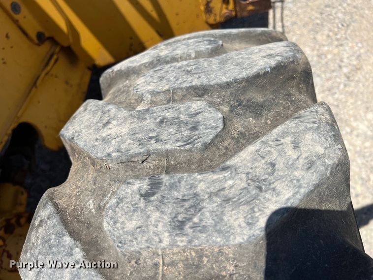 image for item HL9123 1997 John Deere 410E  backhoe