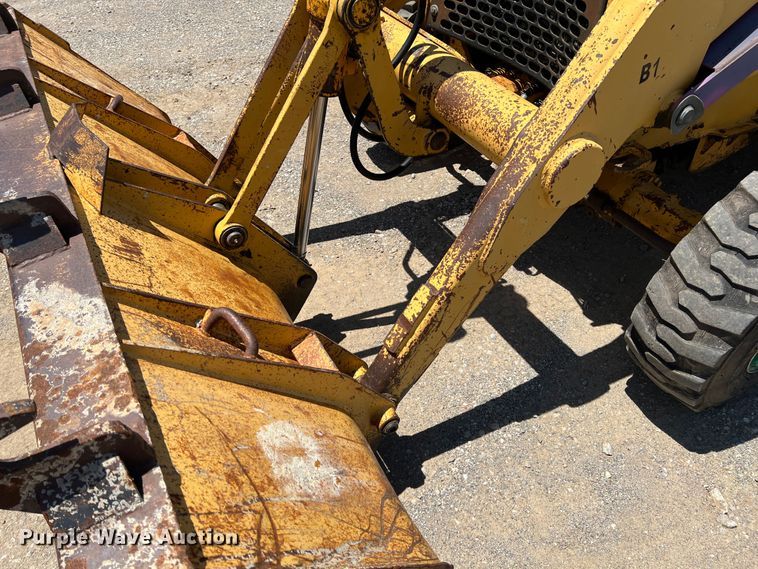 image for item HL9125 1995 John Deere 310D  backhoe