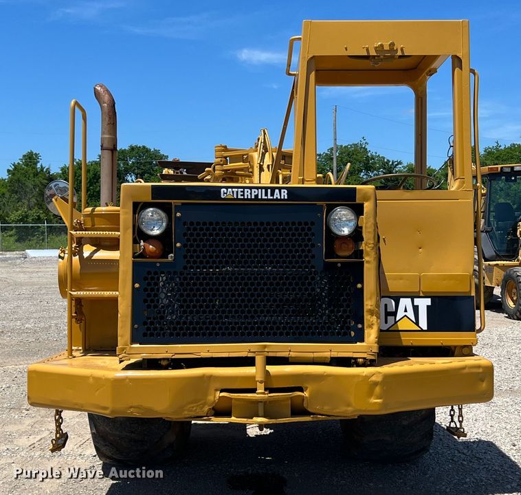image for item HL9127 1988 Caterpillar 613C  elevating scraper