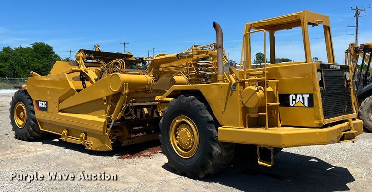 image for item HL9127 1988 Caterpillar 613C  elevating scraper